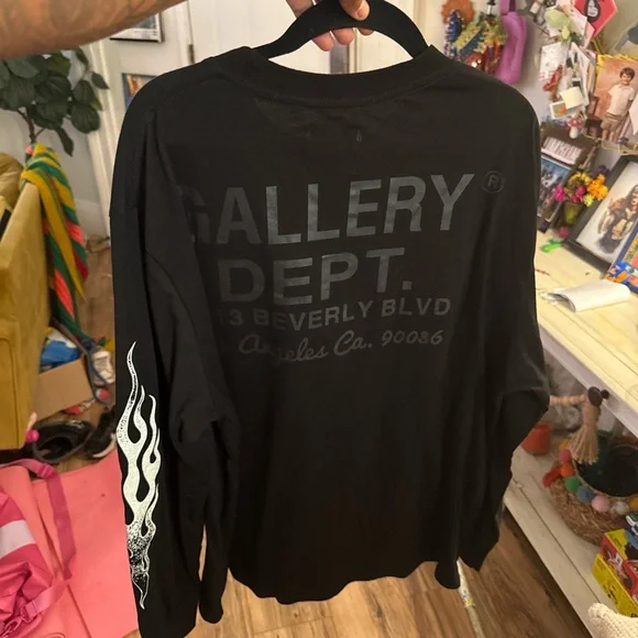 Gallery Dept long sleeve - Picture 1 of 5